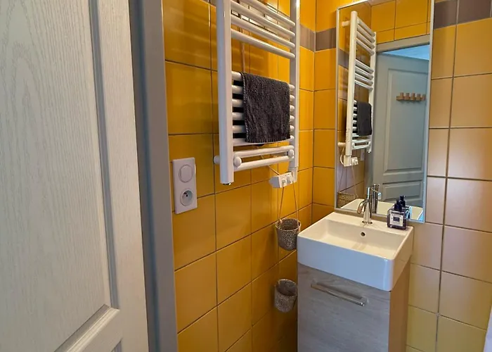 Les Lavandes Bed & Breakfast